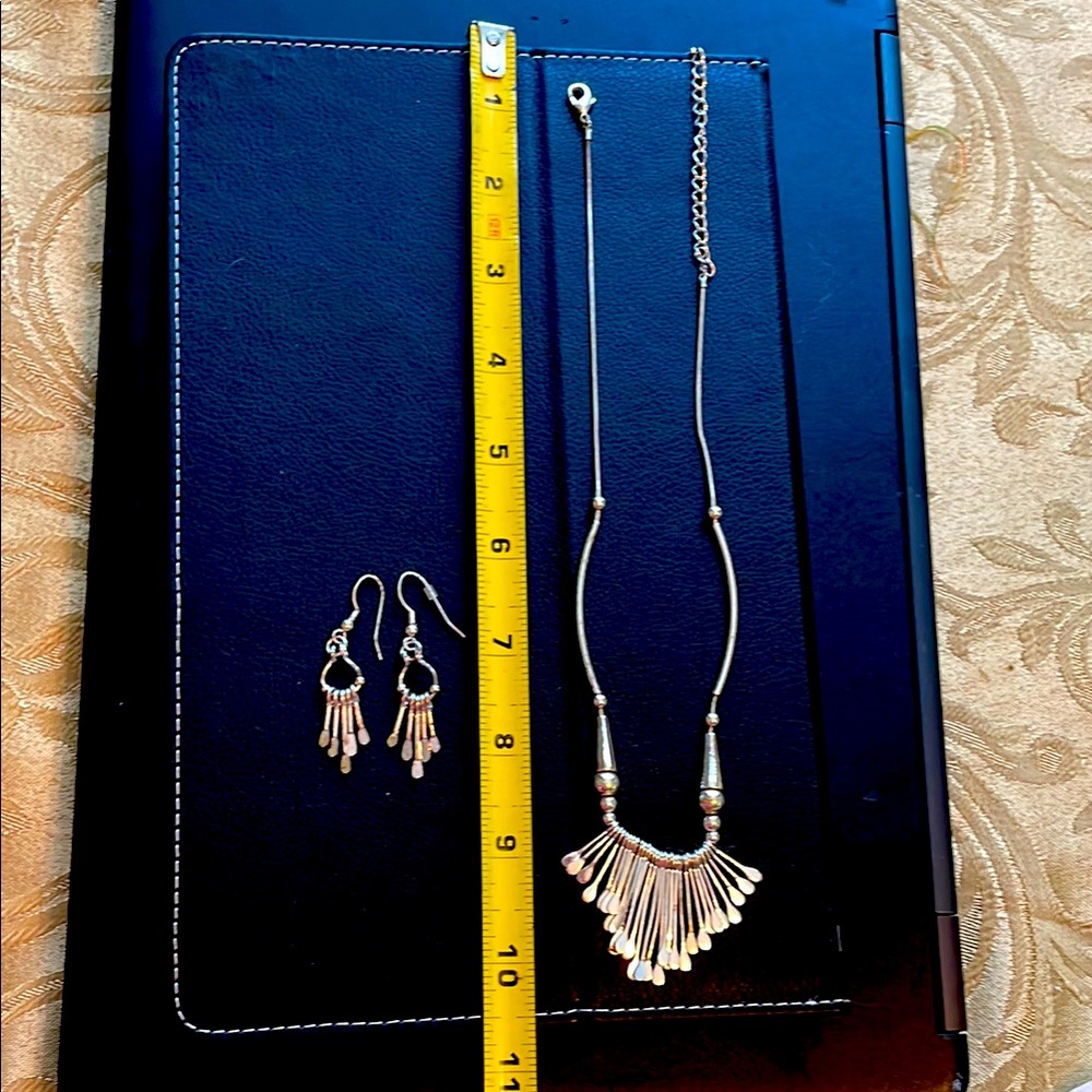 Fun silver Necklace and Earring Set